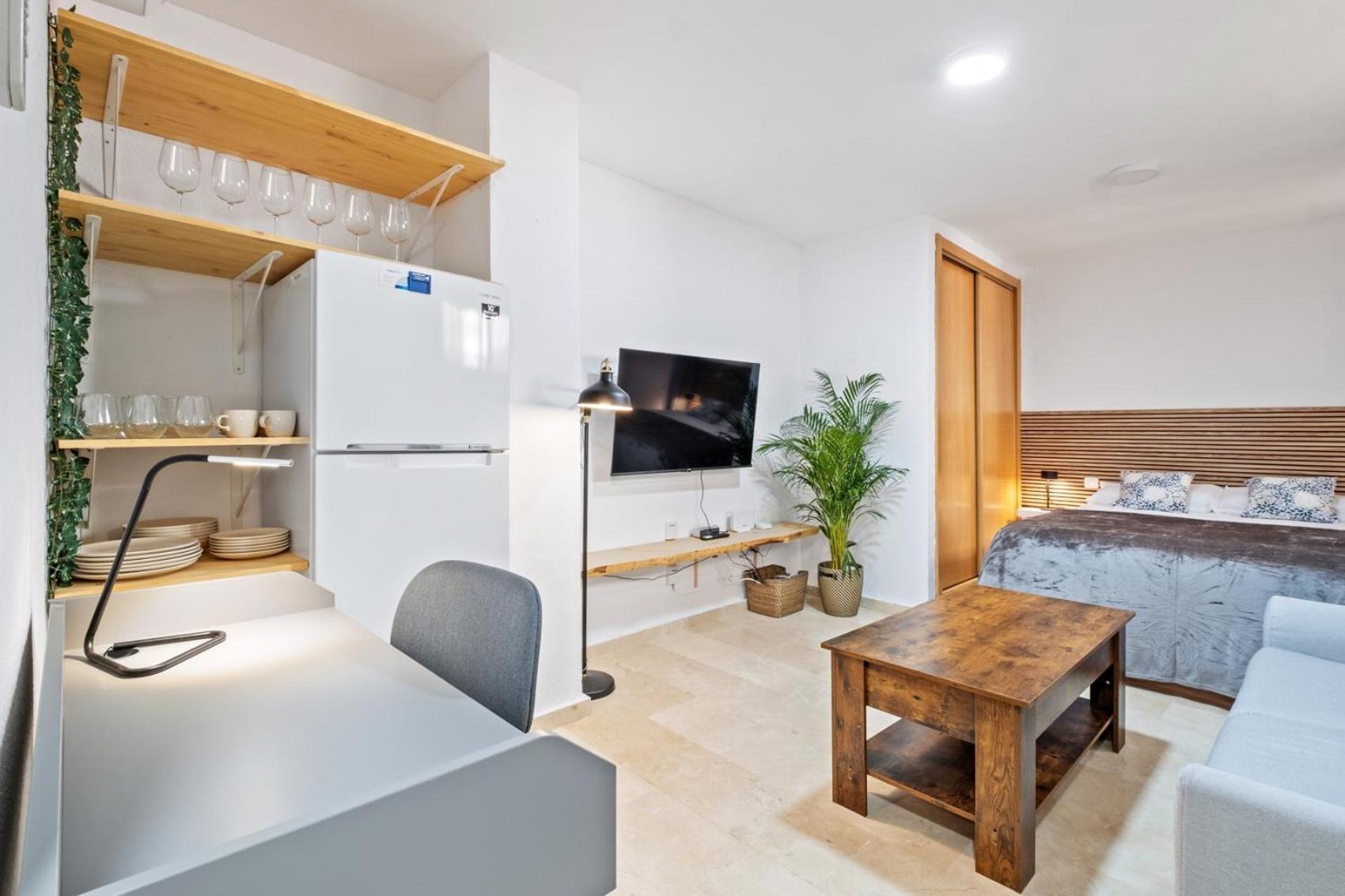 Modern And Comfortable Studio มาลากา ภายนอก รูปภาพ