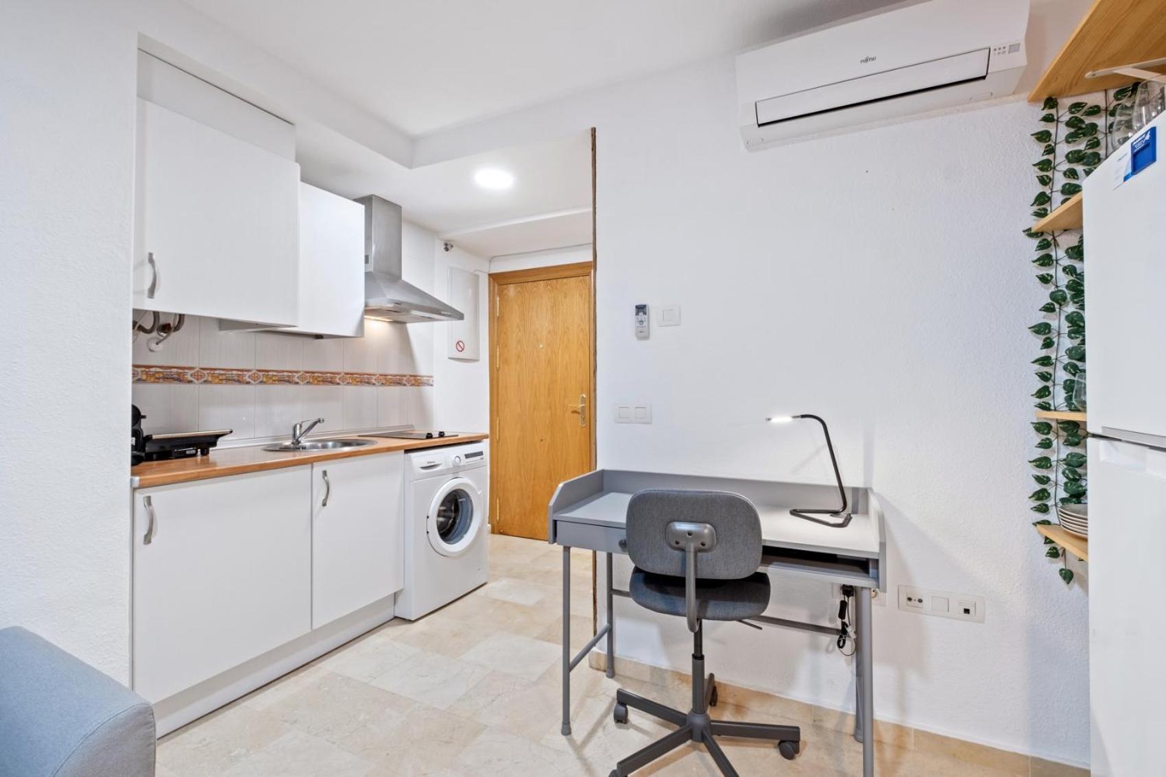 Modern And Comfortable Studio มาลากา ภายนอก รูปภาพ